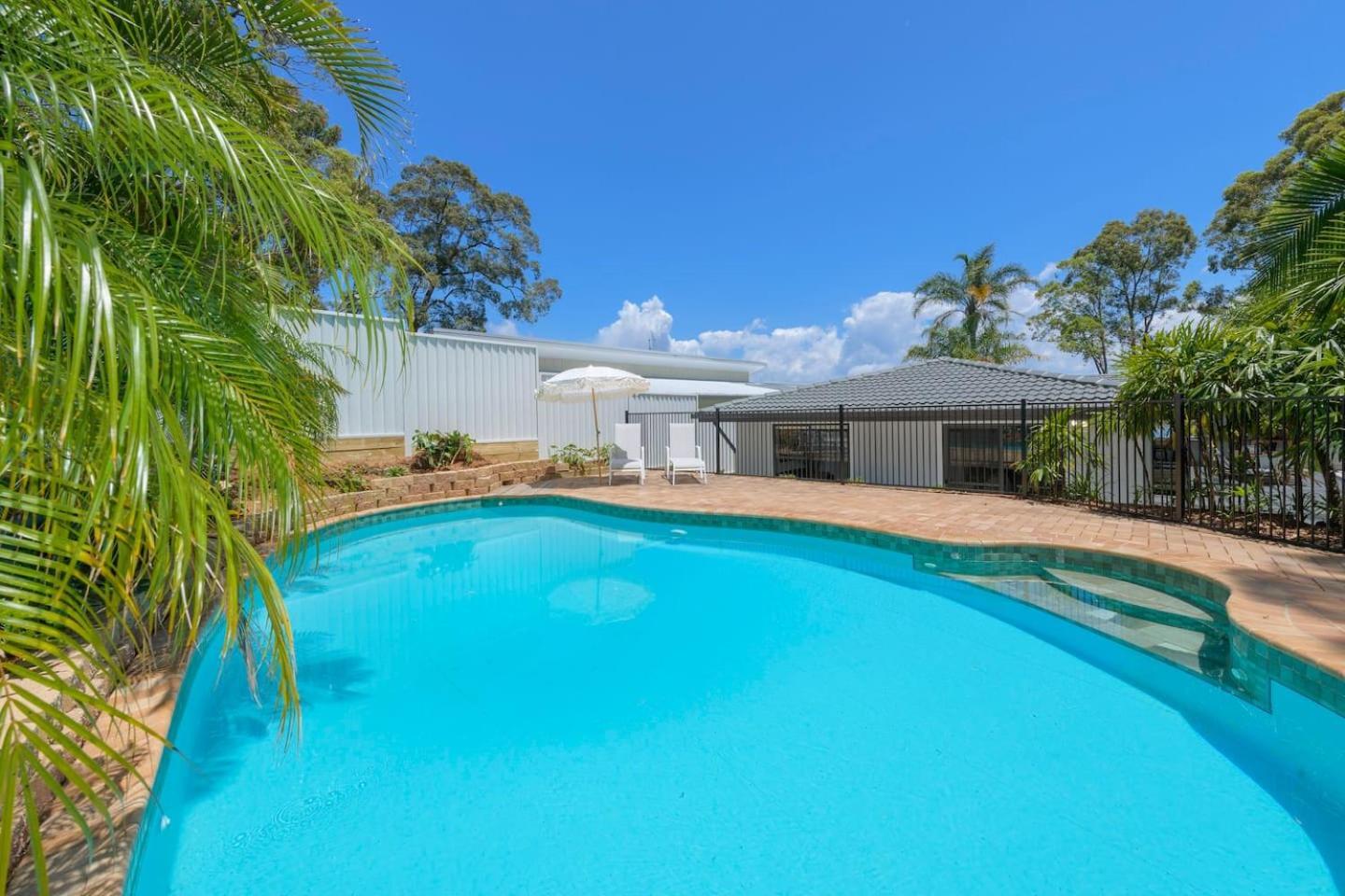 Highland On The Lake - An Idyllic Poolside Oasis Villa Newcastle Exterior foto